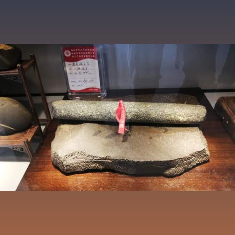 新疆泥石
