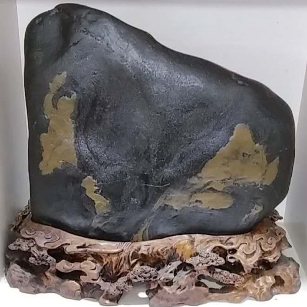 黄山墨玉金纹石